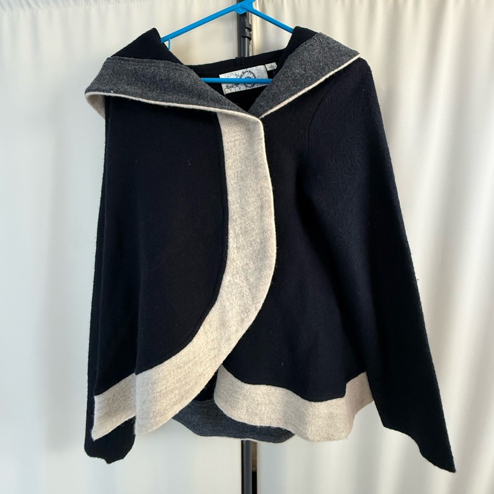 Anthropologie Black and Cream Shrug Sweater